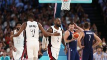 Imagen de Estados Unidos se despertó en el final ante Serbia y va por el oro en los Juegos Olímpicos