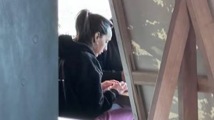 Tamara Pettinato, instalada en la Patagonia tras el escándalo por el video con Alberto Fernández