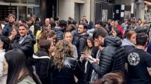 Imagen de Evacuaron la Bolsa de Rosario por amenaza de bomba antes de la visita de Javier Milei