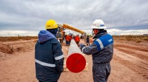 Imagen de Weretilneck advirtió a las petroleras por Vaca Muerta Sur: sin mano de obra local, «no se hace»