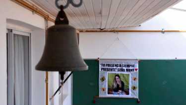 En la escuela se mantiene el recuerdo permanente de la docente Mónica Jara. (Foto: Matías Subat archivo)