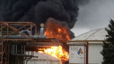 El incendio comenzó pasadas las 16:30. Foto Infobae
