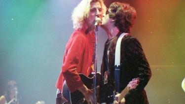 Charly García y Juanse, durante uno de los shows en el Ópera, en septiembre de 1994.