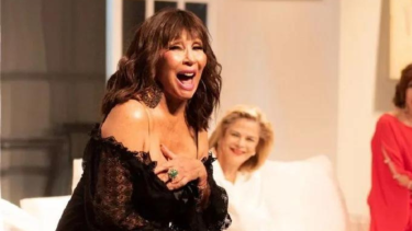 Los hijos de Sofía Gala Castiglione sorprendieron a su abuela, Moria Casán en el teatro: Así están hoy