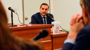 El funcionario asistió a la audiencia y contestó preguntas. Foto Cecilia Maletti.