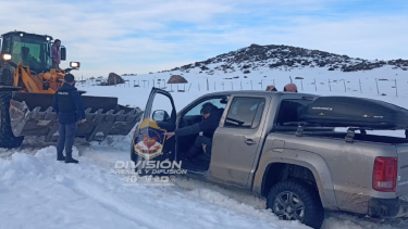 Rescate de turistas en Las Ovejas. Foto: Policía de Neuquén