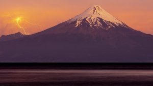 Tembló el volcán Osorno, ubicado cerca del límite entre Neuquén y Río Negro: qué dicen en Chile