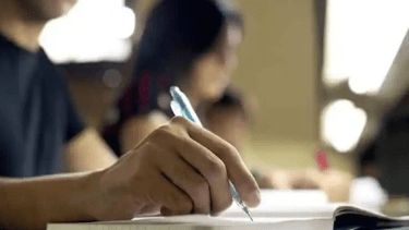 La beca es para estudiantes de todos los niveles.
