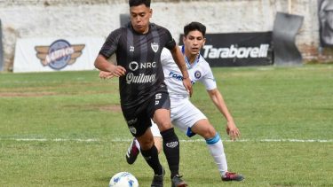 Lucas Argüello y un reclamo a Cipolletti por el contrato adeudado. (Foto: Matías Subat)