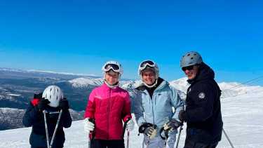 La familia Tenaglia vive en Estados Unidos, pero sus vacaciones transcurren en Bariloche. Foto: gentileza