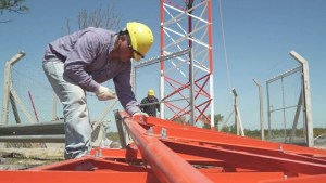 El Gobierno aseguró que se frenó la caída del empleo en Argentina tras siete meses negativos