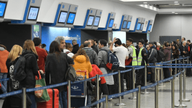 Vuelo cancelado: qué hacer, cómo reclamar y cuáles son tus derechos como pasajero