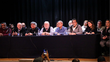 Las centrales sindicales convocaron a una movilización frente al Congreso. Foto: prensa CTA