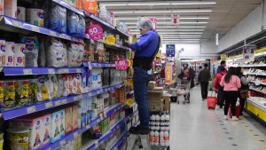 Un habitante de Neuquén gasta en el super 10 veces más que uno de Santiago del Estero