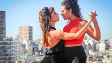 Tango entre mujeres en Neuquén y Cipolletti. Foto: IG: tangoentremujeres