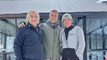 Batistuta disfrutó de la nieve en Neuquén. 