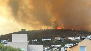 El fuego, desatado. Foto: gentileza Cba24n.