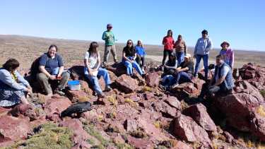 Las salidas de reconocimiento permitieron que el grupo "Amuley Kom" lograra muestras para un herbario de plantas medicinales. Foto: Gentileza.