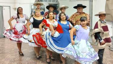 La Asociación "Tradiciones Chilenas" trabaja en conjunto con la comisión del "Violeta Parra" buscando reactivarlo. Foto: Gentileza. 