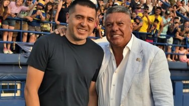 Claudio Tapia fue reelecto en la AFA y Juan Román Riquelme será su vicepresidente.