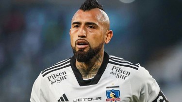 Arturo Vidal mostró su bronca por la derrota de Boca ante River.