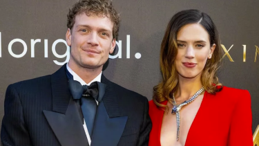 ¡Es oficial! Delfina Chaves blanqueó su romance con el actor neerlandés de «Máxima»