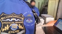 Imagen de Estafa con un terreno devela droga y una fortuna en changos de supermercado robados en Neuquén