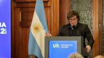 Imagen de Javier Milei habló de la eliminación del Impuesto País y apuntó a la industria: «Adicta al Estado»