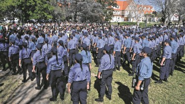 Desde este lunes, el sector policial ingresará ala fiscalización de los certificados médicos. Foto: Marcelo Ochoa.