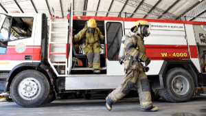 Incendios en la Patagonia: Bomberos Argentina lanzó una campaña solidaria para 1000 combatientes