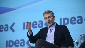 Es la política, estúpido