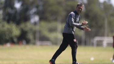 Julio Vaccari se refirió a la fiesta en la que estuvieron los jugadores de Independiente en un yate. (Foto: @Independiente)