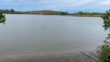 Buscan a una joven desaparecida en el río Negro. Foto: gentileza. 