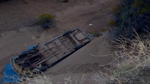 Murió un hombre tras volcar en la Ruta 56 de Neuquén: los ocupantes del auto salieron despedidos