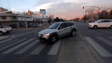 Desde este jueves 10 de octubre prohibiron el giro a la izquierda en otros tres cruces., en Ruta 22 en Neuquén. 