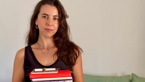 La vida de una joven de Roca en Israel: entre sirenas y refugios en medio de la guerra