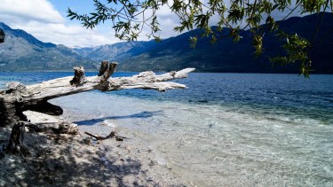 El lago Epuyén es un destino imperdible en Chubut. Foto archivo. 
