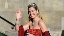 Imagen de Máxima Zorreguieta usó una particular cartera hecha en Argentina 