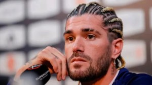 Rodrigo De Paul estaría a punto de «blanquear» su nuevo romance