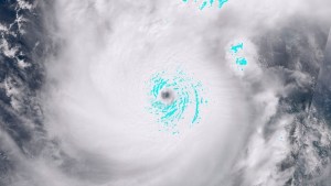 «Si se quedan, morirán»: Florida llama a evacuar ante la llegada del huracán Milton