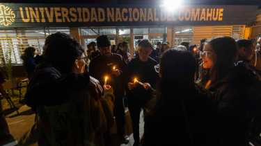 La sede de la Universidad del Comahue en Viedma fue tomada por sus estudiantes. Foto: Pablo Leguizamon