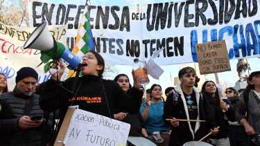Comenzó la marcha universitaria en Neuquén. Foto: archivo. 