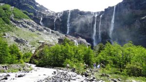 El mágico recorrido al Glaciar Castaño Overa: un santuario de contemplación en Bariloche