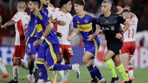 Boca empató con Huracán en un duelo clave en la lucha por el título que terminó con polémica