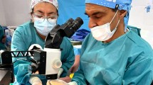 Imagen de Santiago, el médico oftalmólogo de Bariloche, que operó 302 casos de cataratas en África