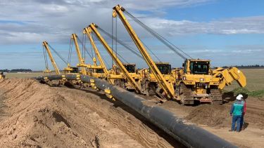 Nación reglamentó la reforma petrolera introducida por la Ley Bases, pero dejó interrogantes.