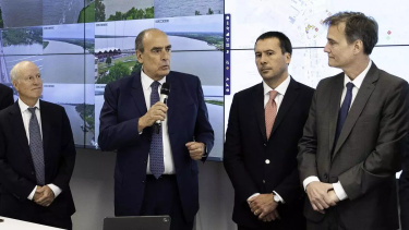 El gobierno de Javier Milei llamó a licitación para privatizar por 30 años la Hidrovía