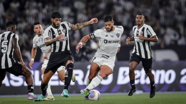 El Galo de Milito se mide con el elenco de Thiago Almada en la final de la Libertadores.