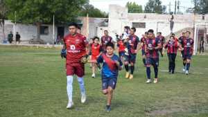 Así se juegan los primeros cruces de playoffs del Regional Amateur: horarios y partidos
