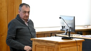 Exintendentes imputados en las causas Techo Digno apuntan a los fiscales por «inconsistencias»